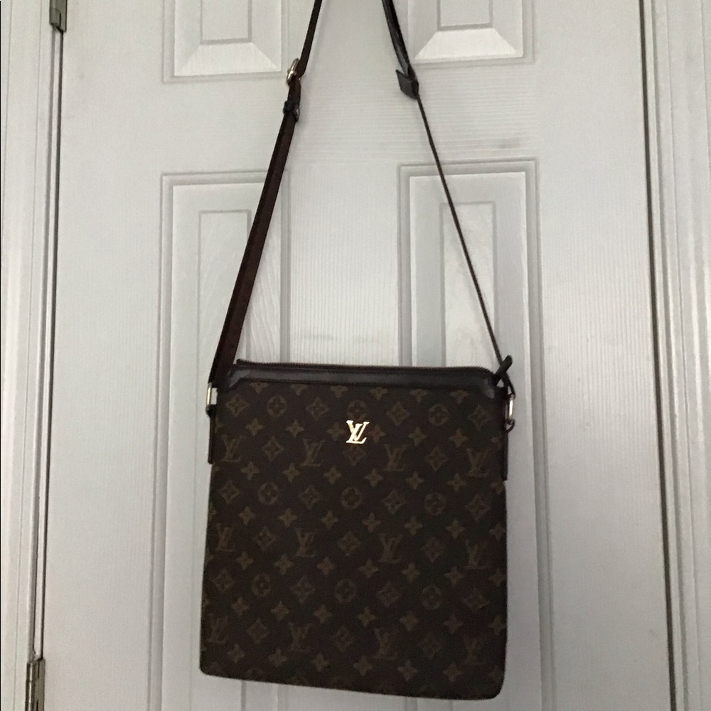 Crossbody Strap “LV” Style Purse
